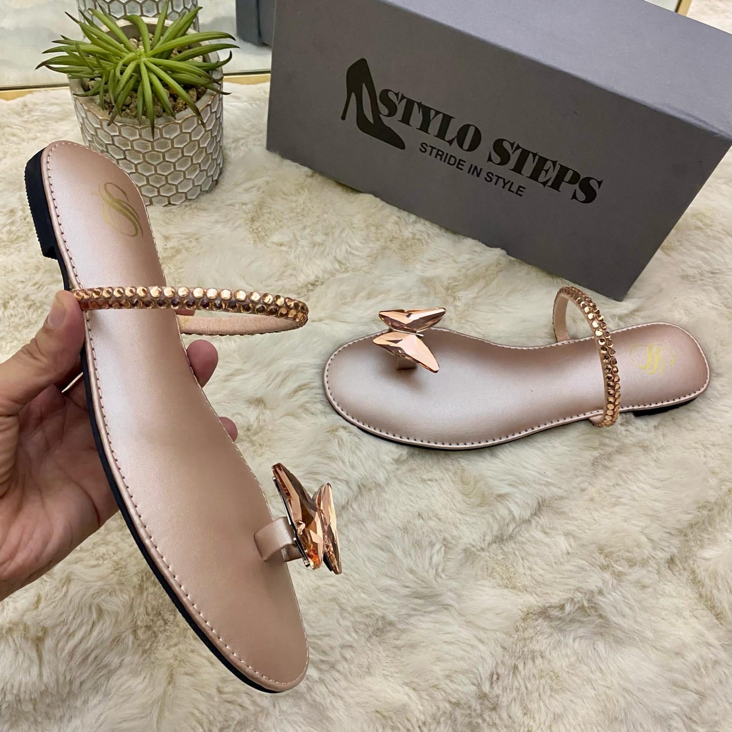 Butterfly Stride Flats