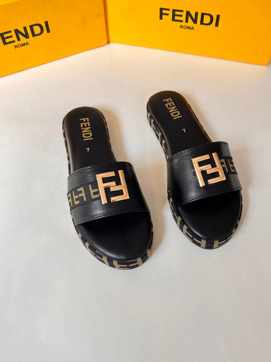 FENDI slipper